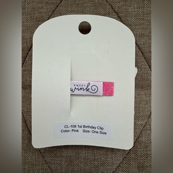 New Baby Sweet Wink 1st Birthday Clip - Picture 2 of 2